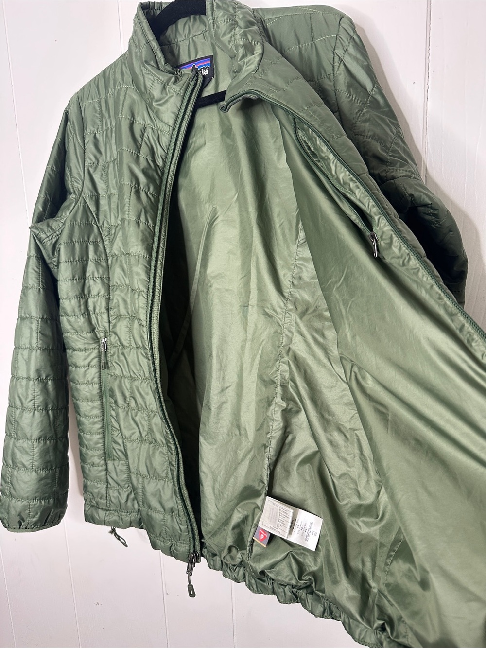 Patagonia Olive Quilted Lightweight Women's Puffer Jacket - Picture 13 of 14